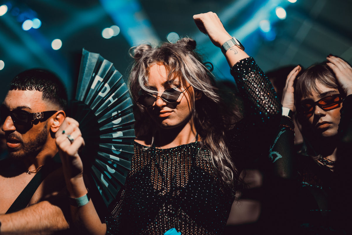 Loading... just a sec